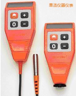 ����y��x