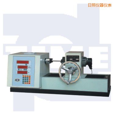 日照數(shù)顯式扭轉(zhuǎn)試驗(yàn)機(jī)該試驗(yàn)機(jī)